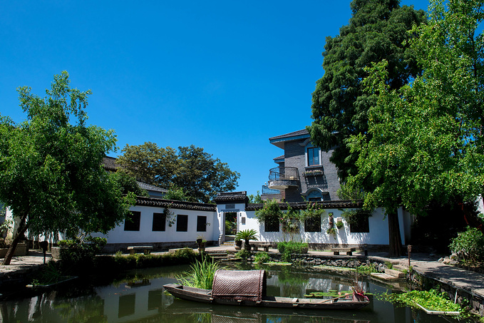 初夏品风凉饭，南北湖商玉客栈，推窗有山水