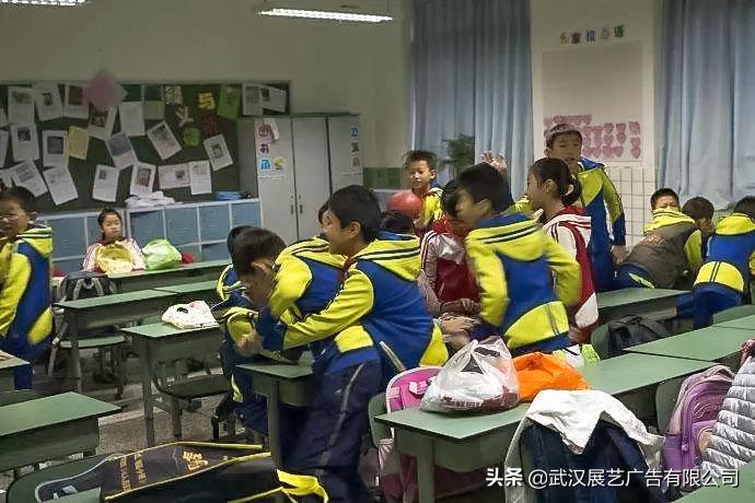 课间学生追逐打闹行为如何合理引导?