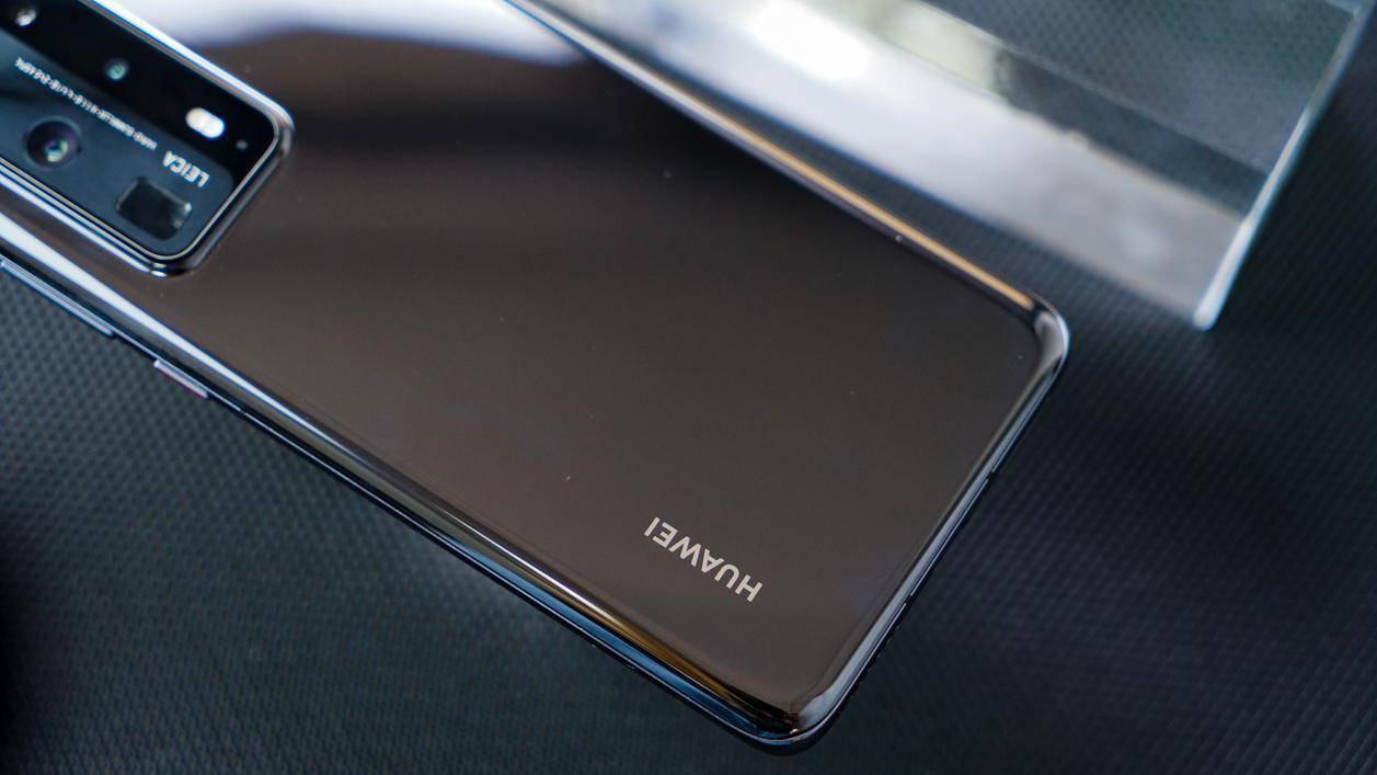 华为p40pro100倍双目变焦,华为p40pro和华为mate40pro对比