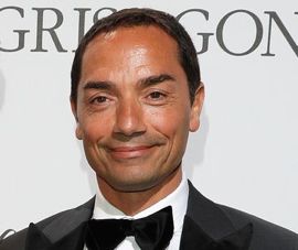 我的机器人害我输了钱，我能告他吗？