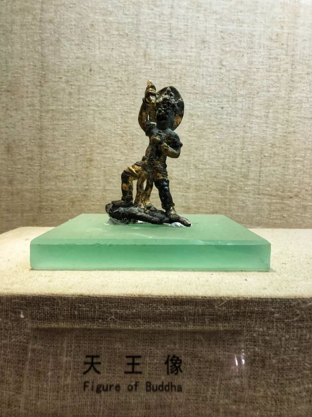 特殊时期的大理三塔,大理崇圣寺三塔南诏风情岛