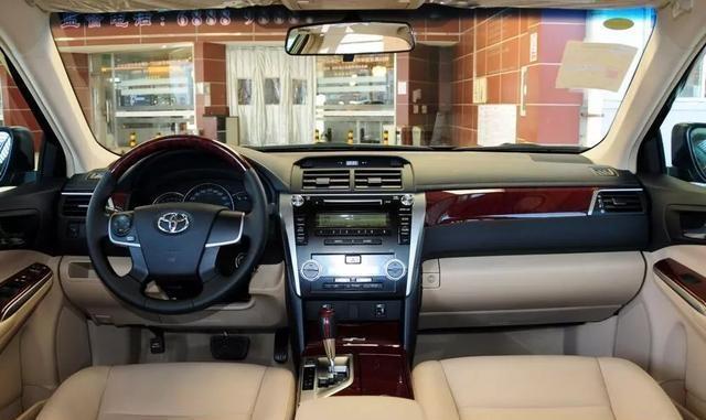 凯美瑞2010款和8代雅阁哪个好,2011凯美瑞和雅阁哪个好