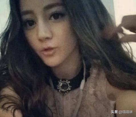 迪丽热巴未成名前床戏曝光，动作表情太入戏，说好的清纯呢