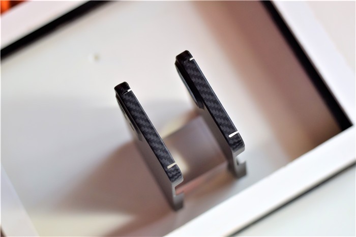 iphone13手机壳带镜头膜测评,iphone13皮革保护壳和硅胶测评