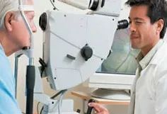 飞蚊症有蚊子飞严重吗,飞蚊症眼前只有一只蚊子