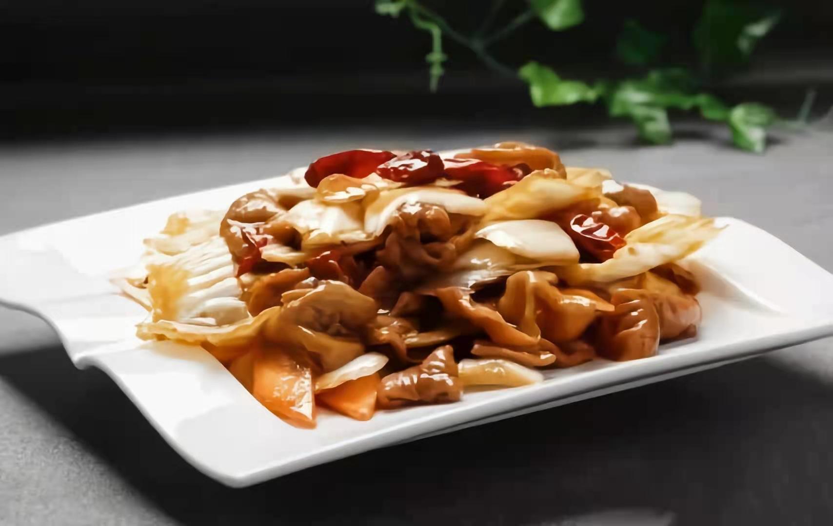 白菜闻起来是一股清新的味道,既淡雅,又浓郁