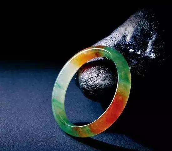 缅甸翡翠玉怎么鉴别真假,缅甸翡翠怎样分析好坏