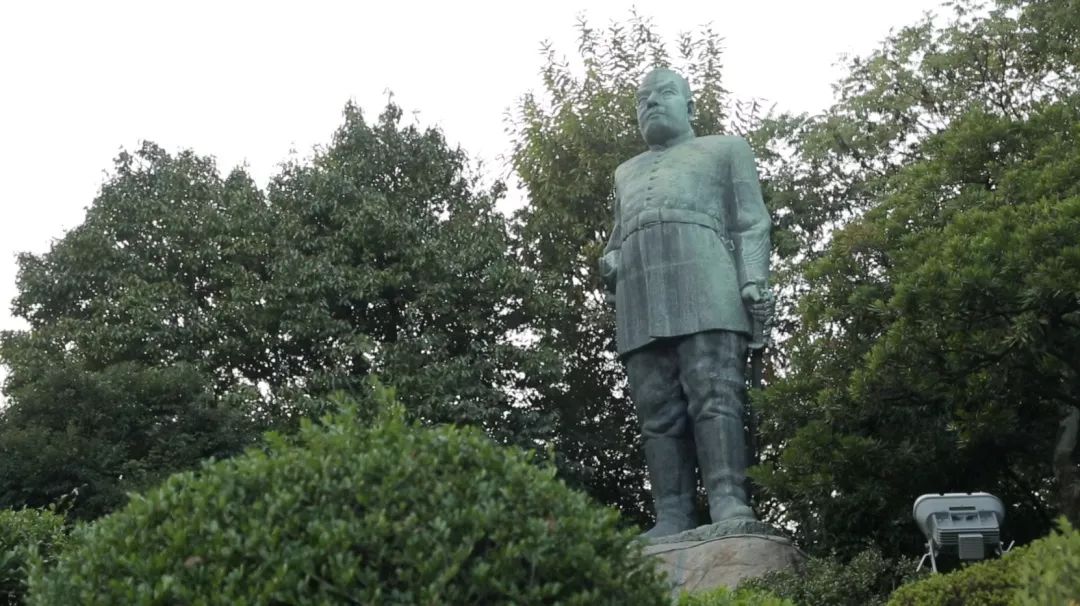 枪炮与玫瑰——明治维新以来的日军军国主义之路