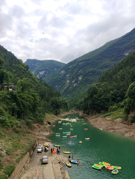 彭水阿依河旅游路线,重庆彭水阿依河漂流双人行攻略