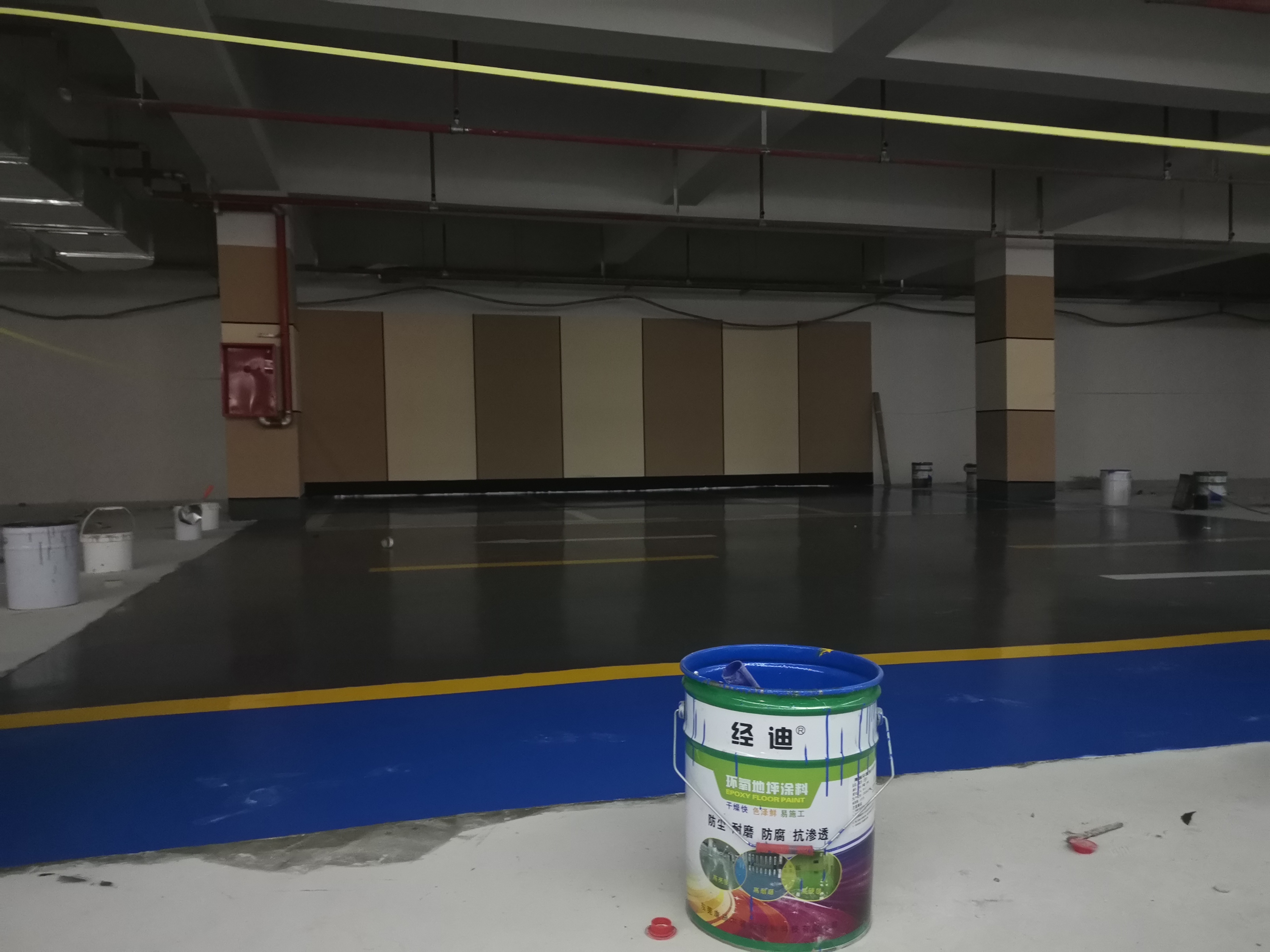 地坪漆划了一道怎么修补,地坪漆施工漏水处理