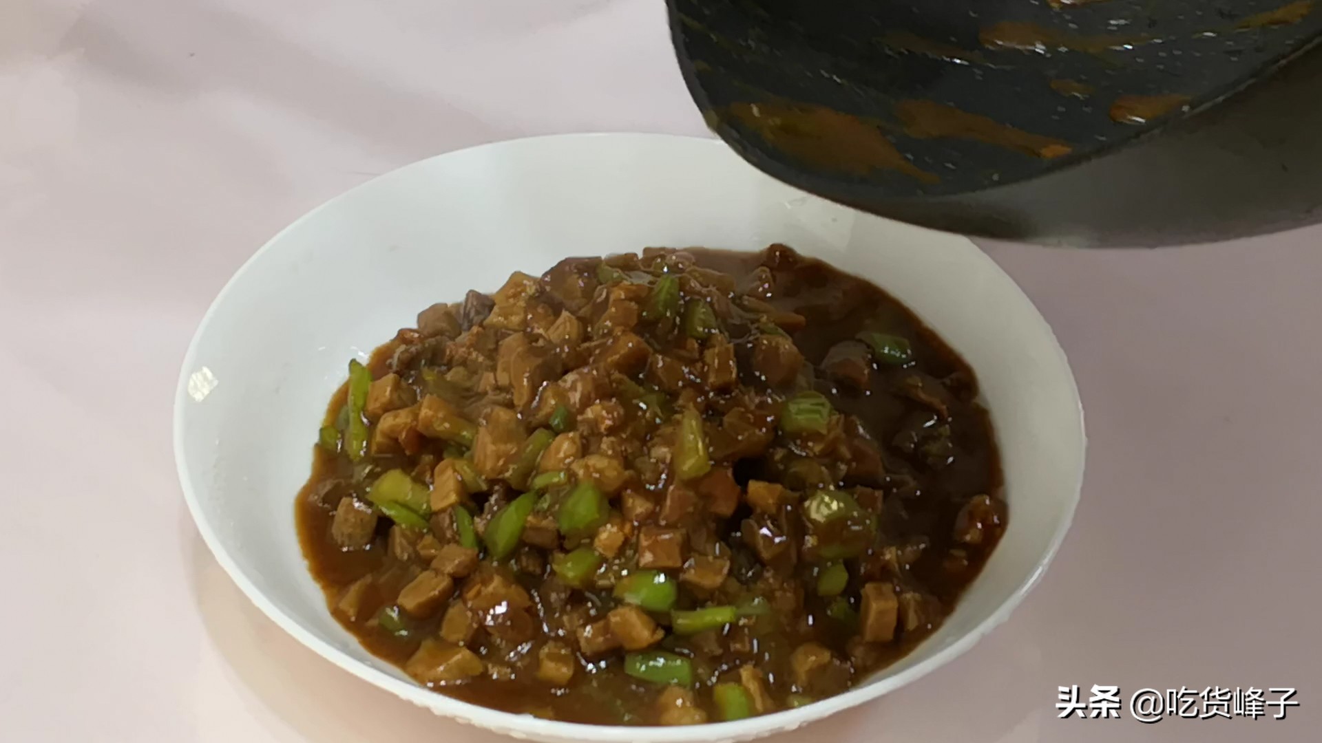 手擀面如何做到筋道爽滑,手擀面筋道好吃有诀窍