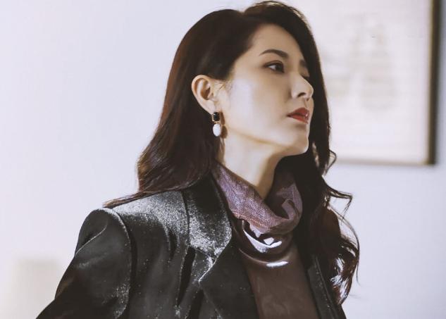 从时尚到影视，人物角色“黑化”，如何靠妆容实现？