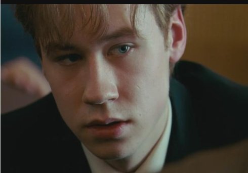 《生死诵读》难堪的不伦之恋中，男人对爱的责任和担当