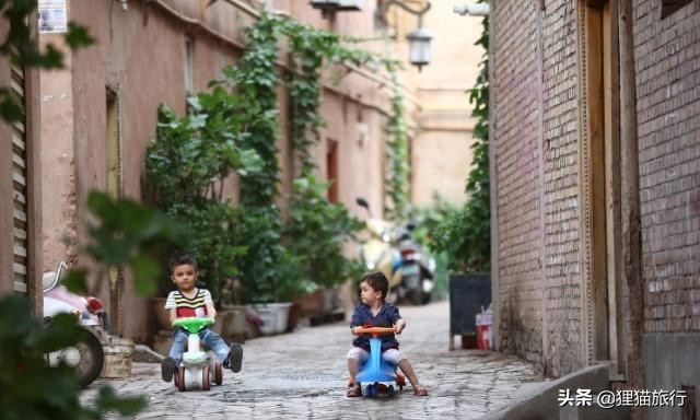 喀什噶尔古城开城仪式,喀什噶尔古城和喀什古城