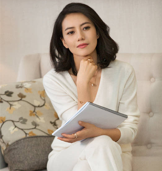 高圆圆同款钻戒图片大全,高圆圆尚美巴黎戒指皇冠