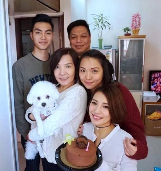 周星驰李健仁,周星驰演各种病症的片段