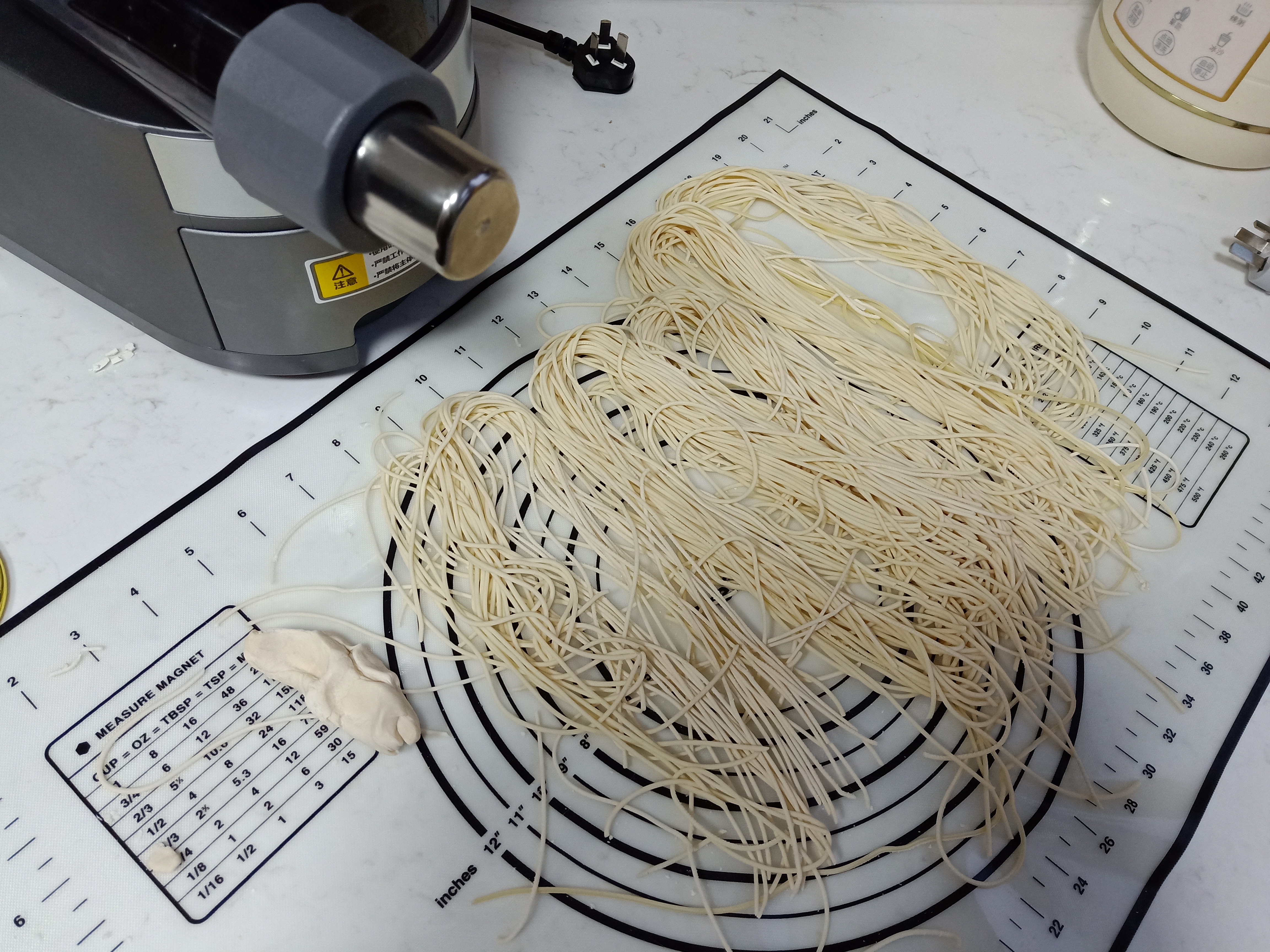 面条筋道爽滑一个小时,面条擀面10分钟劲道