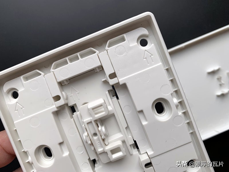 雷士n25超薄开关怎么安装,雷士照明nvc怎么拆视频