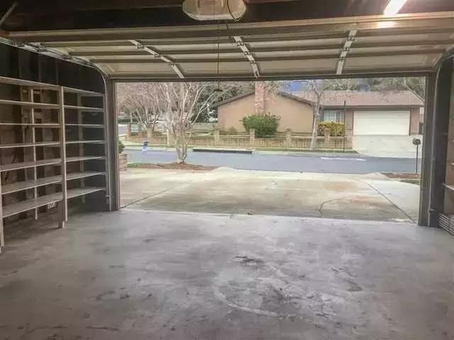 41万刀起库卡蒙格性价比别墅!小孩才选择,超市和优质学区我都要!