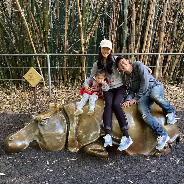 陈冠希晒妻秀恩爱,陈冠希的痞气简直酷到没朋友