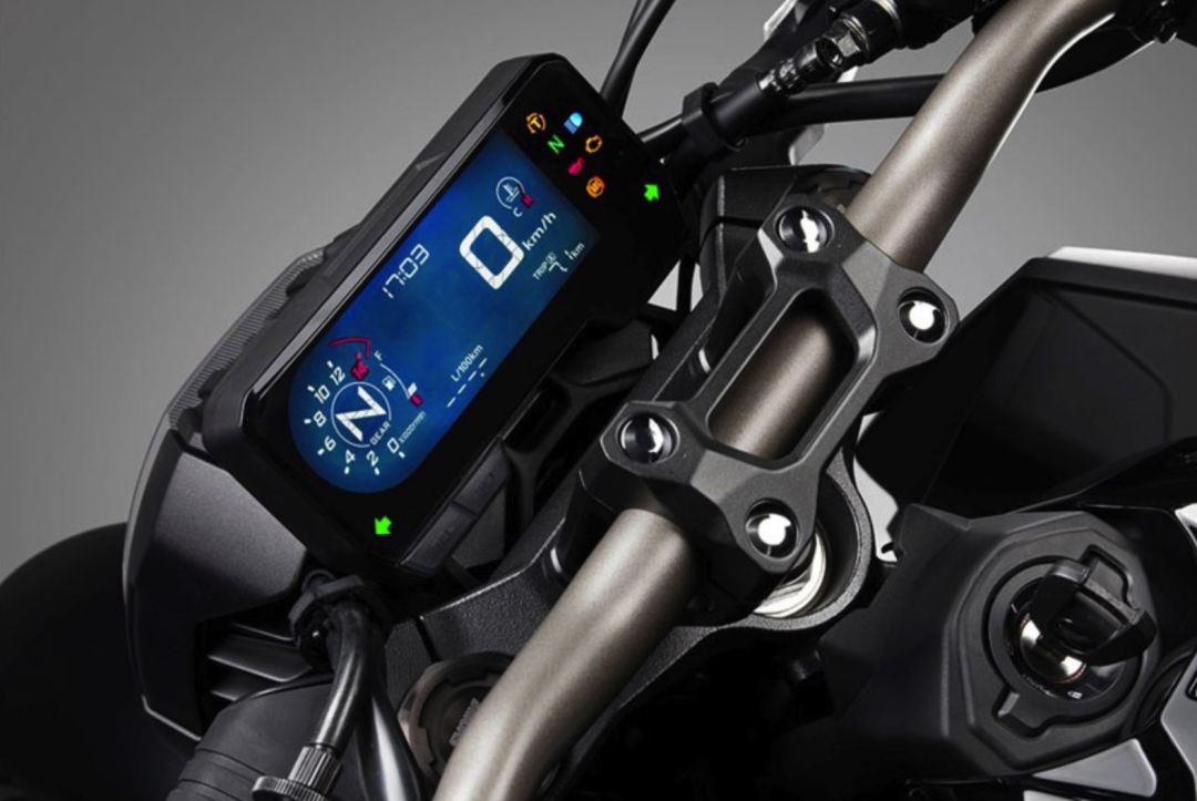 10款本田cbr650r二手价格,本田cb650r和cbr650r哪个更适合长途