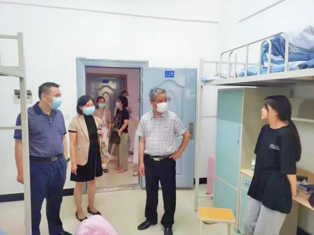 武汉外语外事学院新生,2022年武汉外语外事新生报到