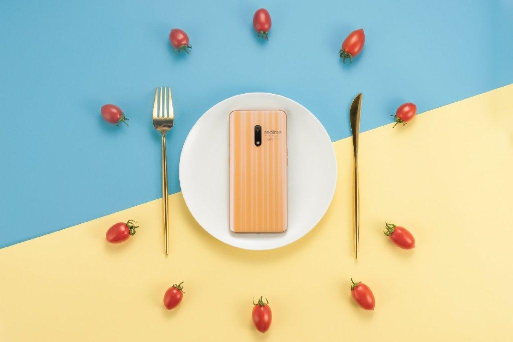 realmex100大师版,realme1000元左右顶配手机