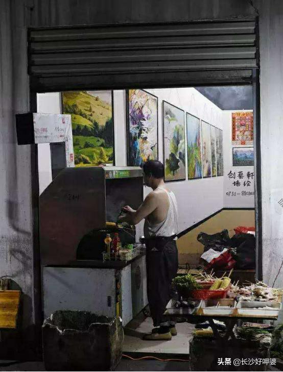 无名烧烤摊，佛系做生意，食客等老板——隐秘角落的美食11