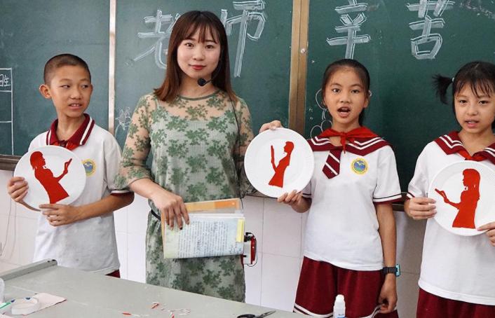 考研名师刘晓艳“翻车了”，*辱侮**刘翔、调侃董存瑞，账号已被封禁