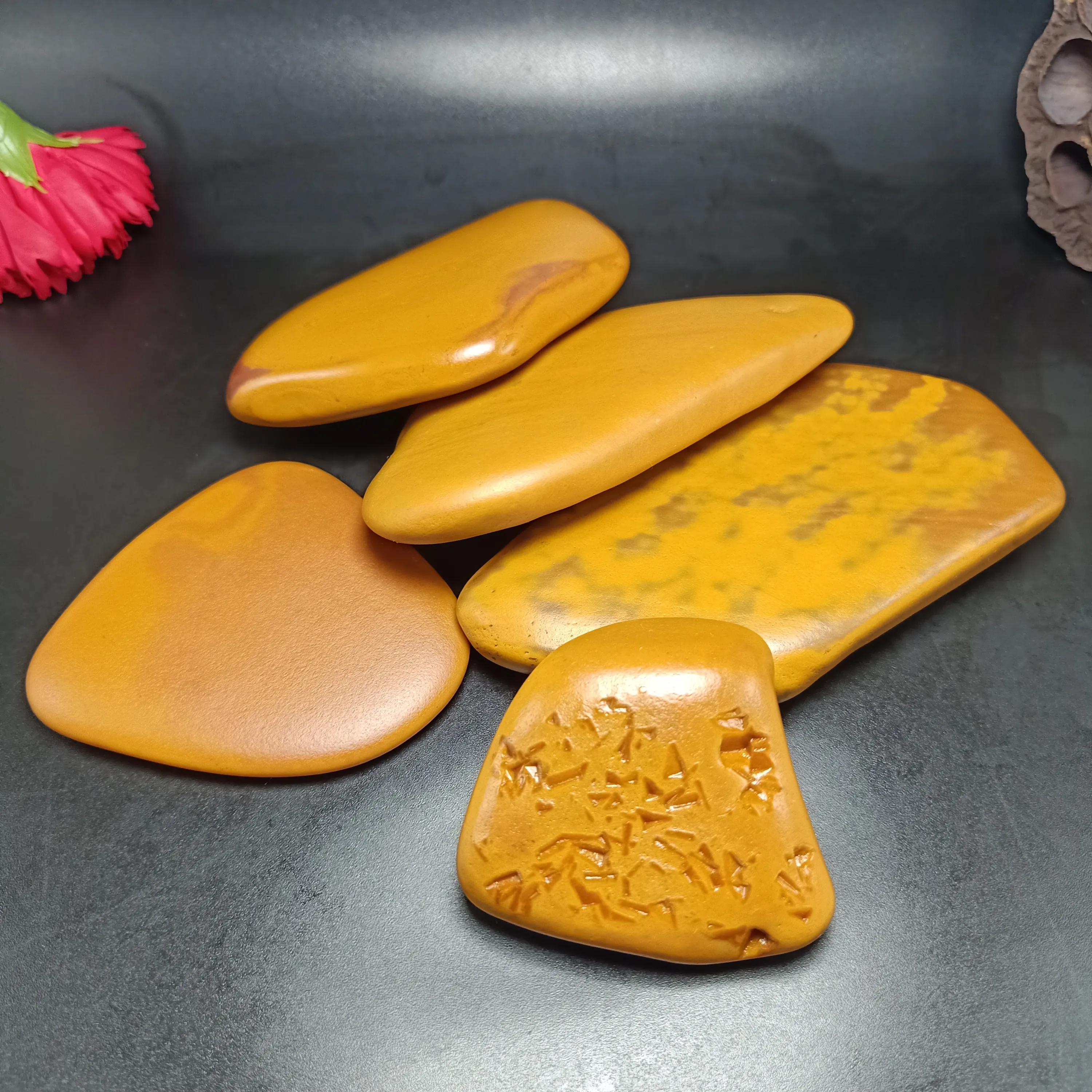 黄蜡石种类名称介绍,黄蜡石到底是什么石头