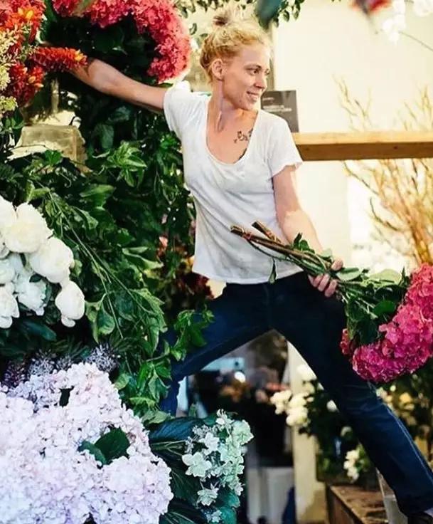 开花店是一件很浪漫的事,开花店真的很累吗