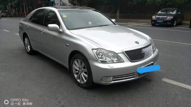 茂名06年皇冠3.0沙龙版二手车价格,06年3.0皇冠新车多少钱