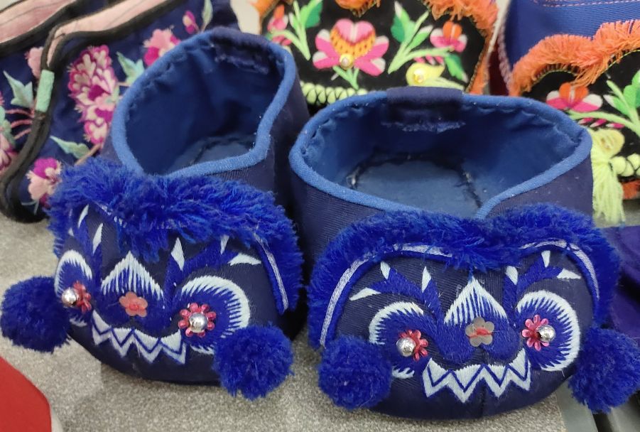 少数民族服装与服饰传承,儿童传统服饰