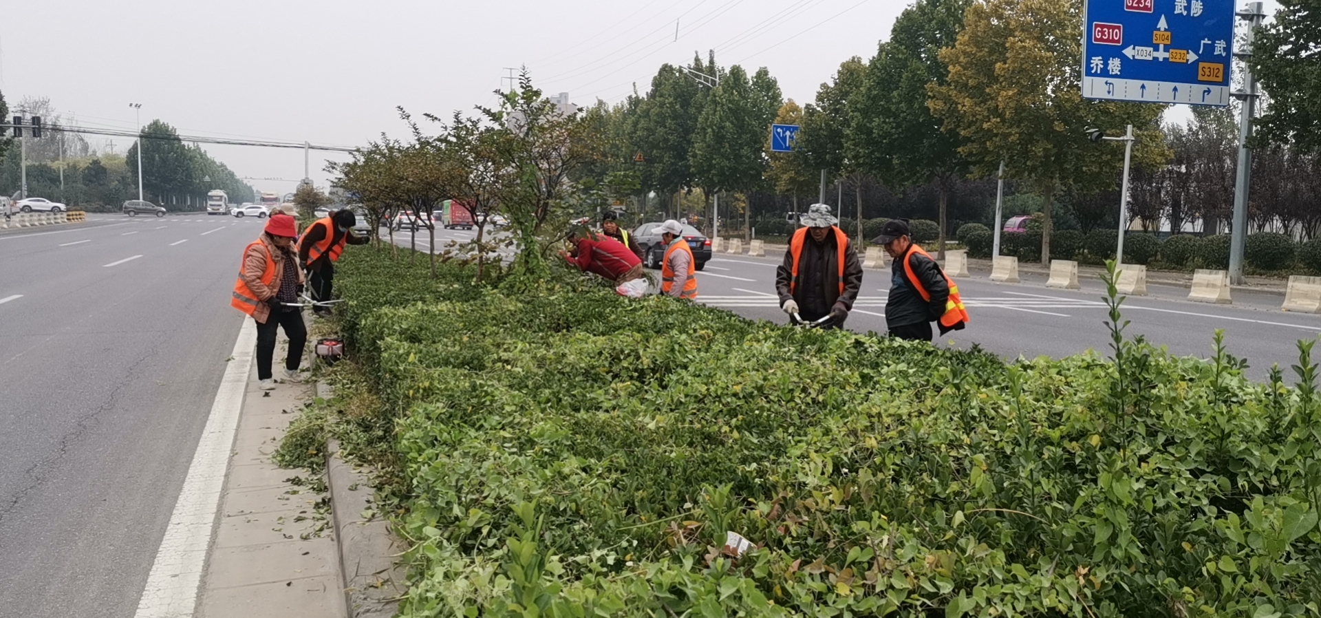 街道召集各村召开创卫紧急部署会,吹响治理冲锋号打赢创文攻坚战