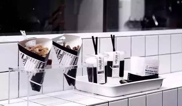 他是燃烧的戏疯子，更是进击戛纳的男神