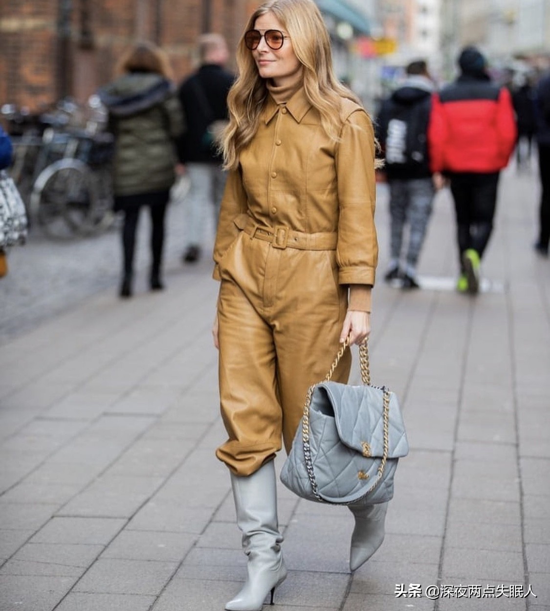 chanel包新手入门款,chanel19好买吗