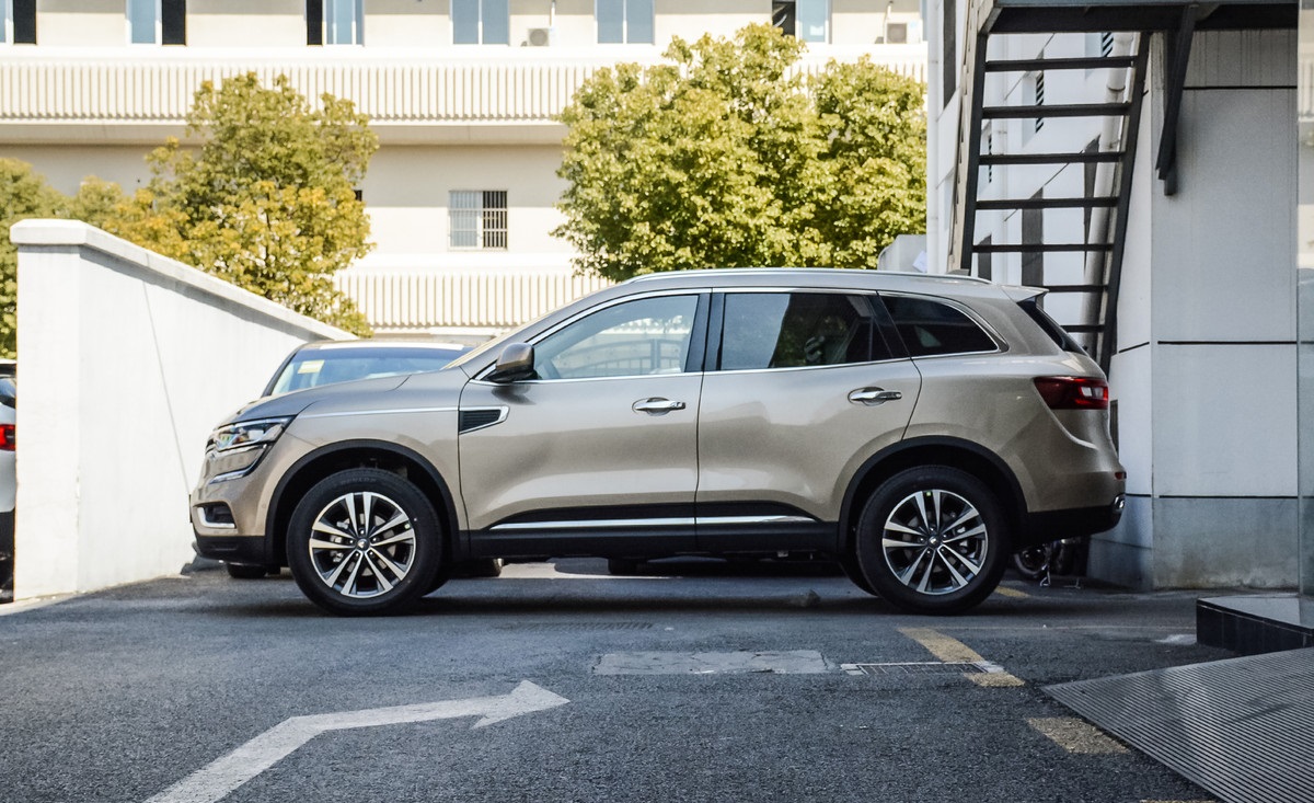 一个天上一个地下天壤之别,科雷傲和奇骏比