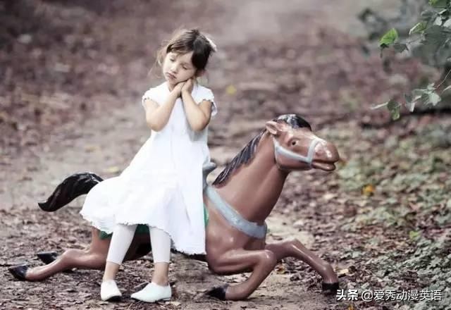 适合女孩的英文名10岁,适合狮子座的英文名女孩子