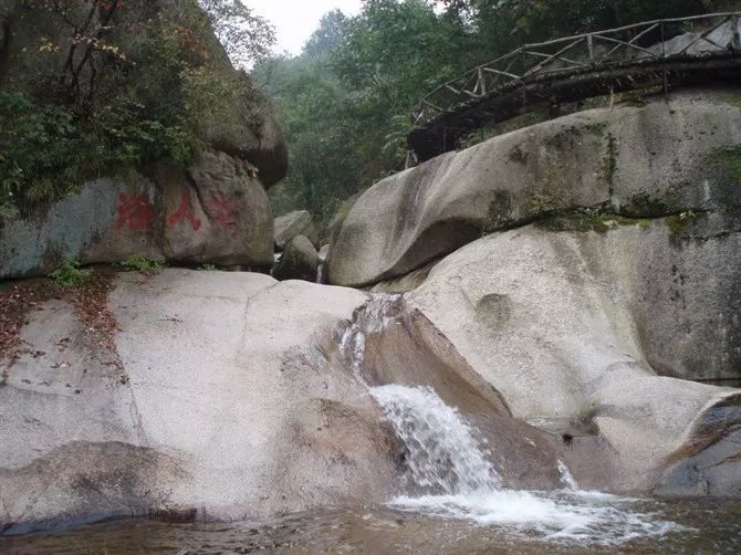 西泰山的特点是什么,西泰山为啥叫西泰山