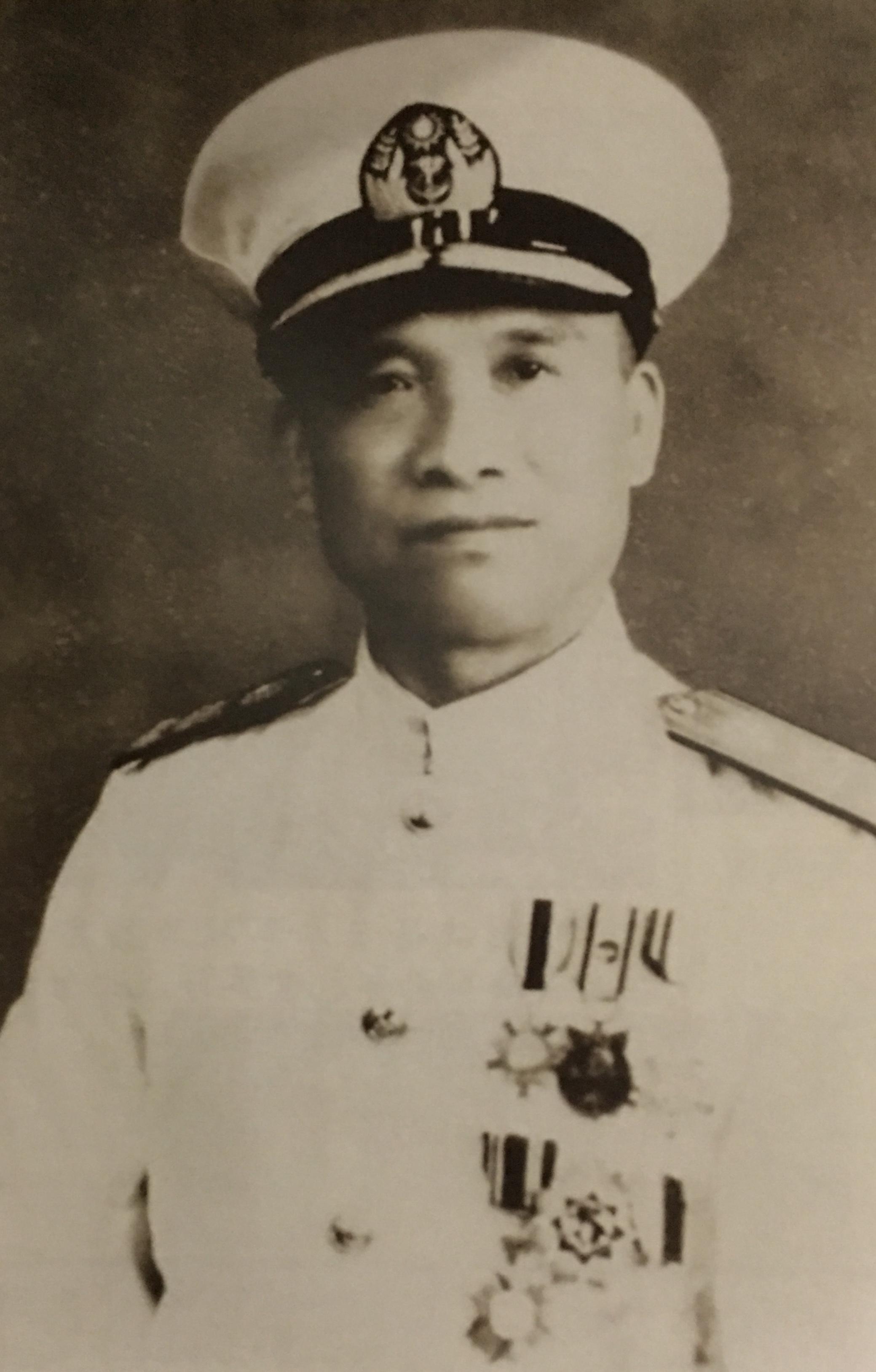 陈诚两次婚姻的是非曲直，是否可以撕去抛弃前妻的标签？