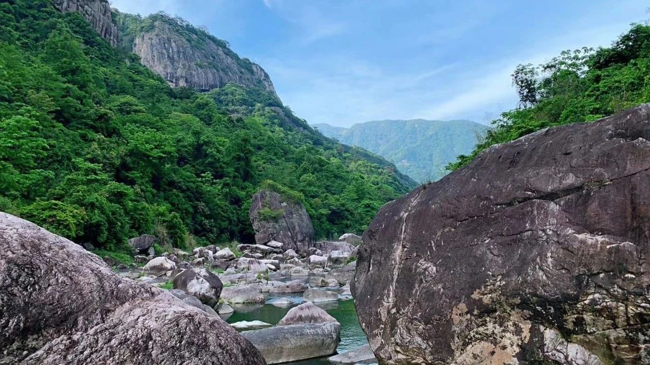 蓝微物,蓝溪微物