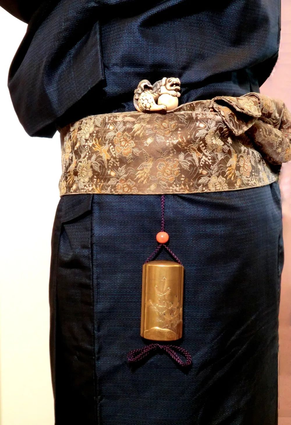 YSL的灵感缪斯居然是这件来自日本的炫富神器?