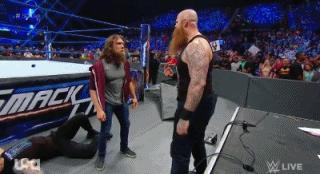 「SD9.4战报」罗曼又遭被暴虐！连蛋妞都被挨打了