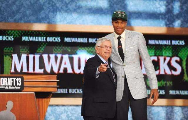 mvp榜字母哥詹姆斯,2019年字母哥拿到第一座mvp