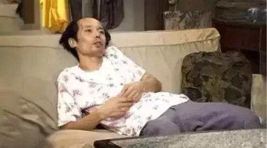 关注脊柱侧弯让孩子少走弯路,关注纠正驼背的锻炼方法