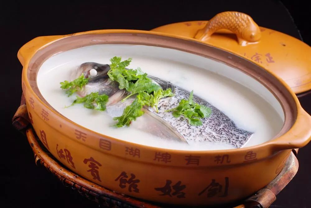 浜洪棿澶╁爞姹熻嫃,浜洪棿浠欏姹熷崡姘翠埂椋庢櫙