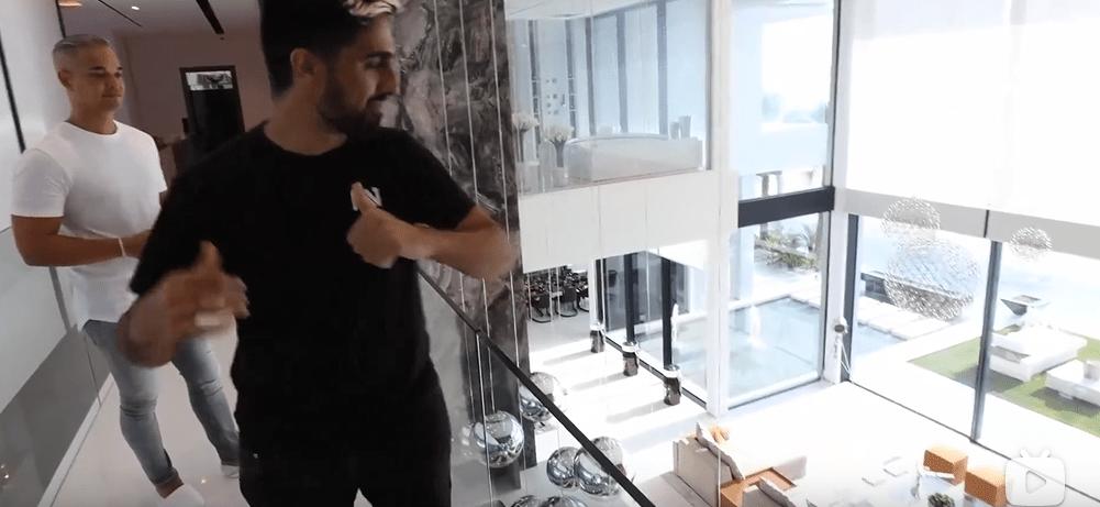 迪拜小哥豪宅,迪拜土豪哥卖劳斯莱斯