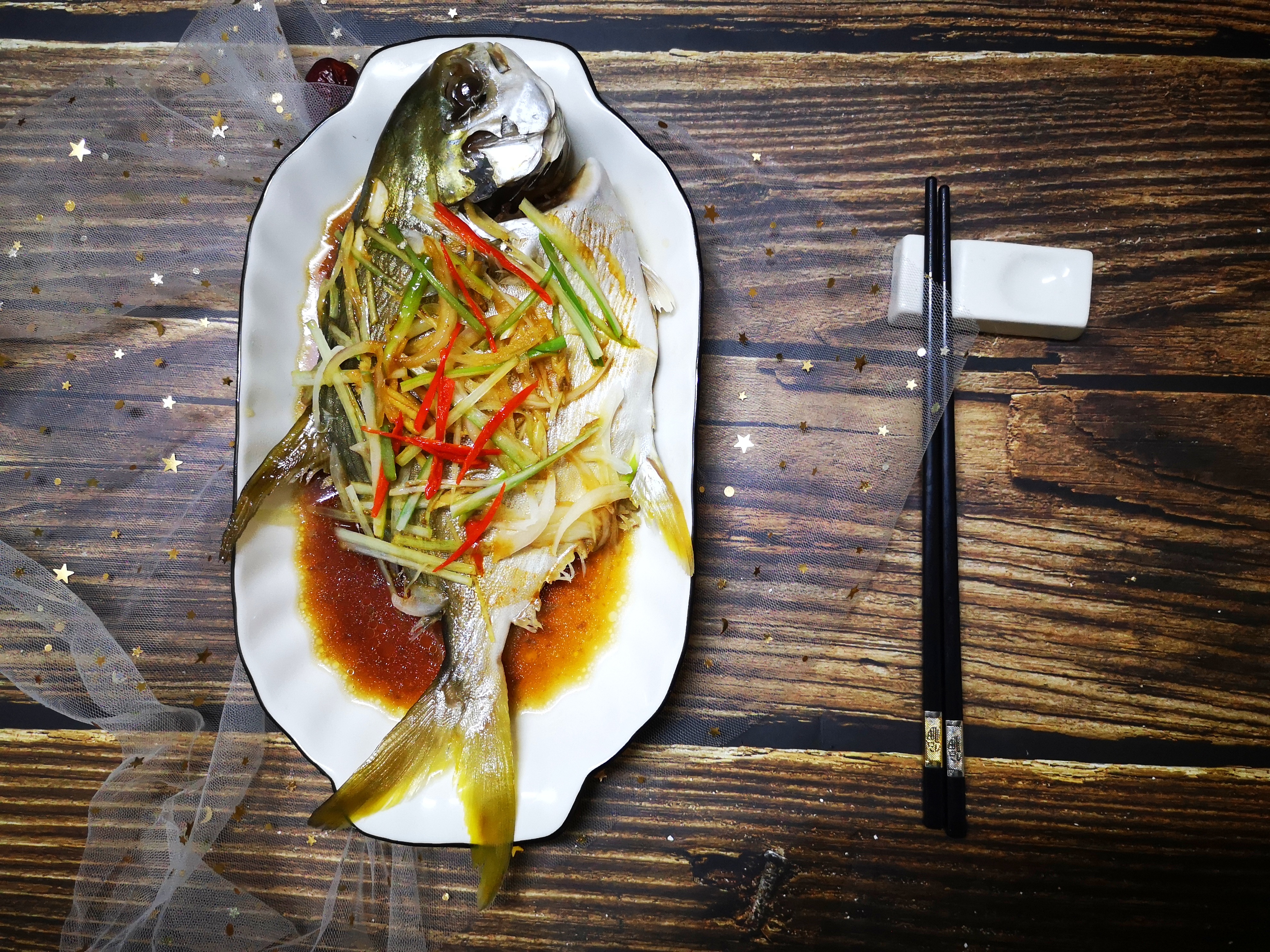 清蒸剁椒金鲳鱼怎么做好吃又简单,金鲳鱼清蒸的最简单做法