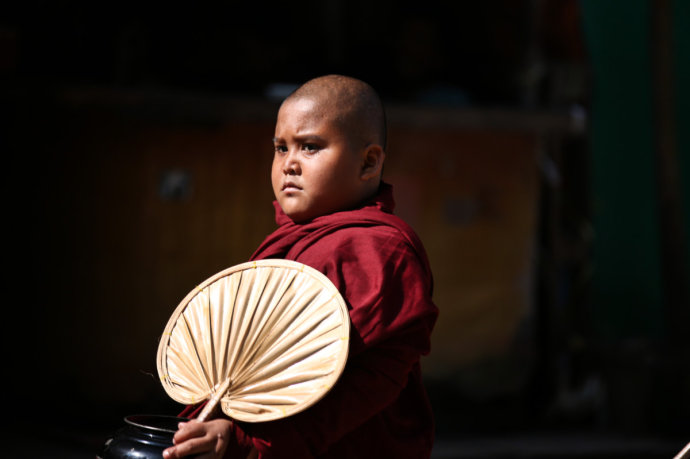 一座美丽的城市缅甸仰光,80年代的缅甸仰光城市