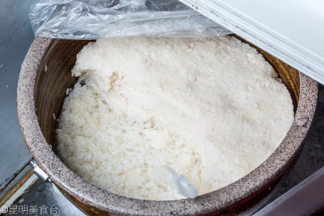 昆明必须知道的高端饭店,昆明市比较出名的饭店